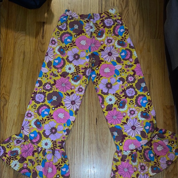 Finding foxtale floral flare ruffle bottom pants size 12 - Picture 1 of 5